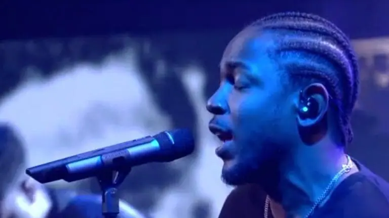 Kendrick Lamar – To Pimp A Butterfly Medley // Live