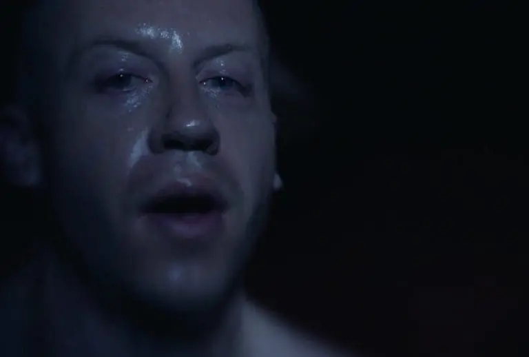 Macklemore feat. Ariana Deboo – Drug Dealer // Video