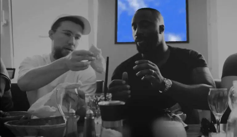 Manuellsen feat. Prinz Pi & Animus – Farbenblindes Strassenkind // Video