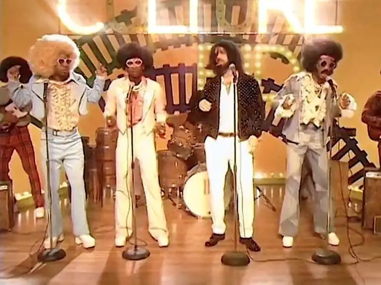 Migos feat. Drake – Walk It Talk It // Video