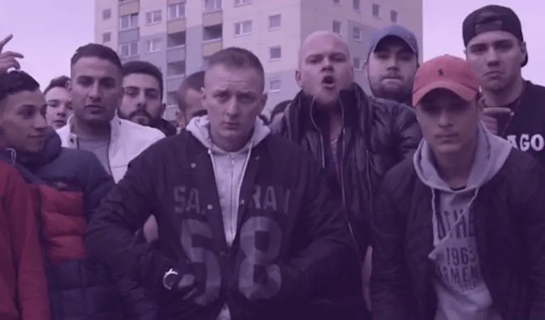 Olexesh – Halt den Ball flach // Video
