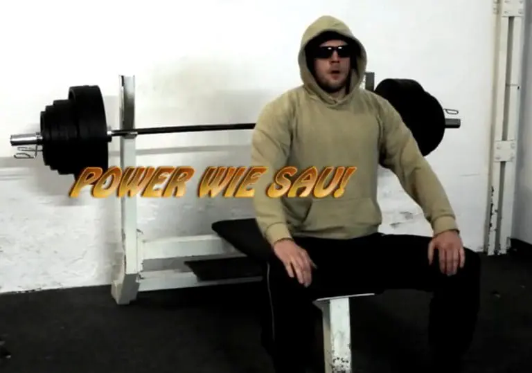 Pöbel MC – Pubertär Harmlos Unappetitlich // Video