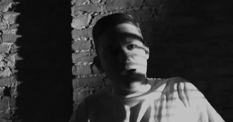 Shacke One feat. Morlockk Dilemma & MC Bomber – Drei Schwengel für Charlie // Video + Album-Stream