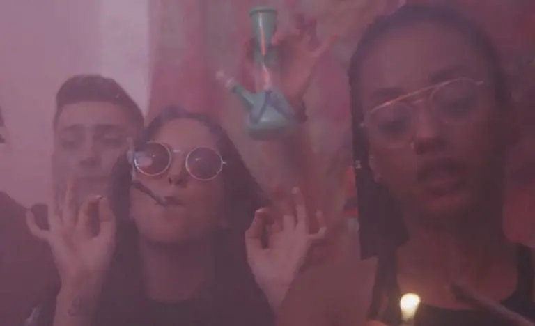 SXTN – Bongzimmer // Video