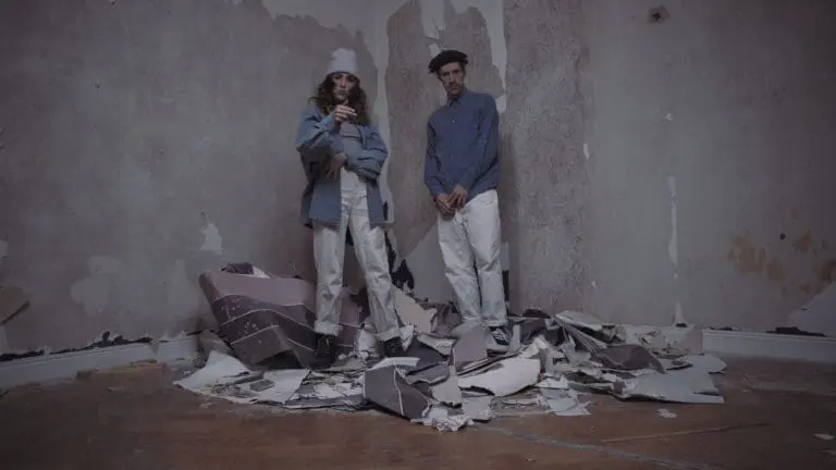 Maura x Fred Red – skinsinside // JUICE Premiere