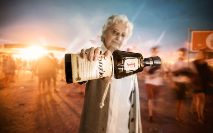 02_Festival_Oma_Helga