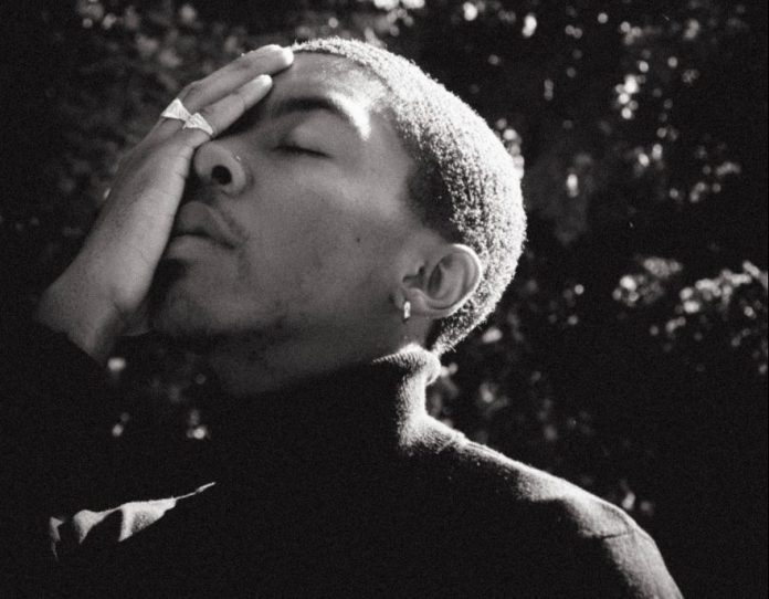 Bishop Press 9 Bishop Nehru, Foto: Lloyd Lenox