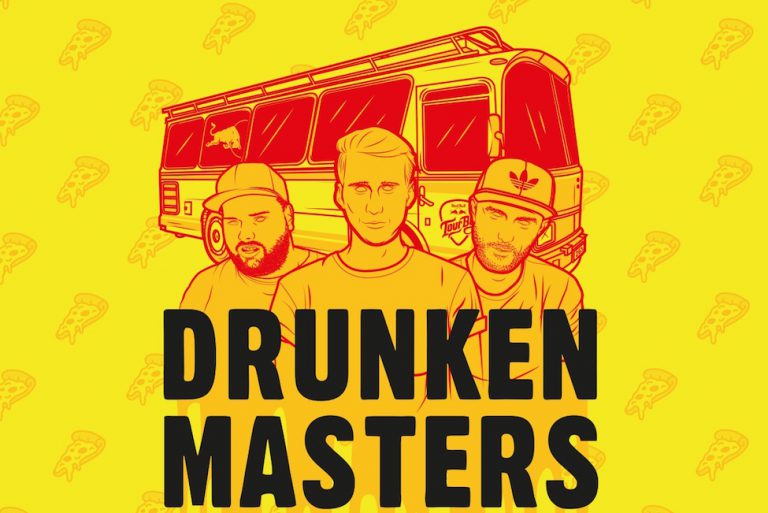 Drunken Masters, DJ Eskei83 und DJ Stickle auf Crispy-Crust-Records-Tour // Live