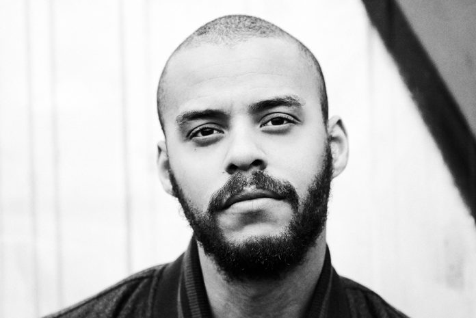 DENYO_DERBE_PRESSPIC_03_72dpi