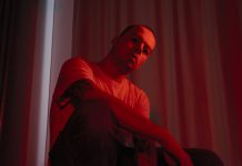 Prinz Pi – Weiße Tapete / Minimum Prinz Pi – Weiße Tapete / Minimum
