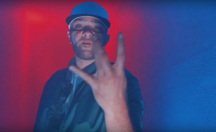 Lakmann, Intro, Fear of a wack planet, Eartouch