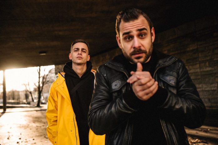 Maedness-doell-L1000688