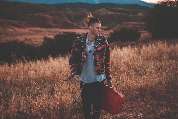 Photo_Machine Gun Kelly_Casey McPerry