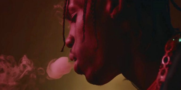 Young Thug feat. Travi$ Scott & Quavo – Pick Up The Phone // Video