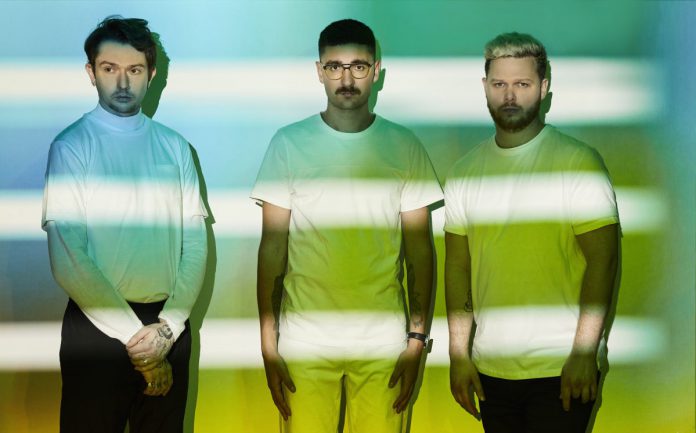 alt-J_exclusive1_credit_Mads_Perch2