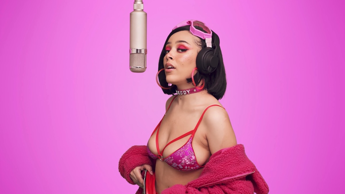 Doja Cat / Doja Cat Becomes First Woman And Artist To Launch