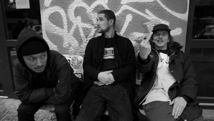 joey-bargeld-kitschkrieg