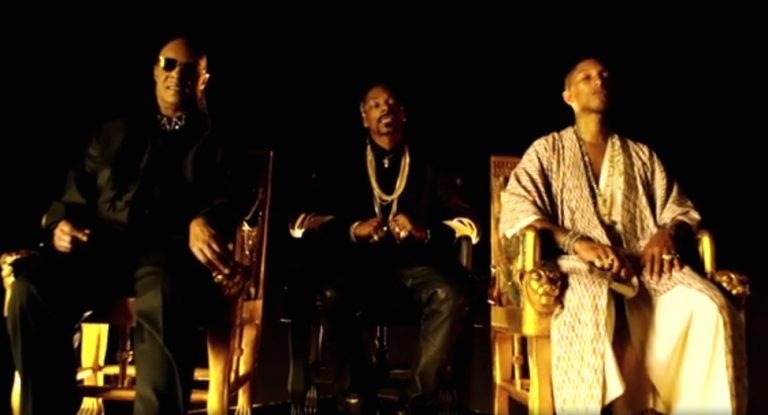 Snoop Dogg feat. Stevie Wonder & Pharrell – California Roll // Video